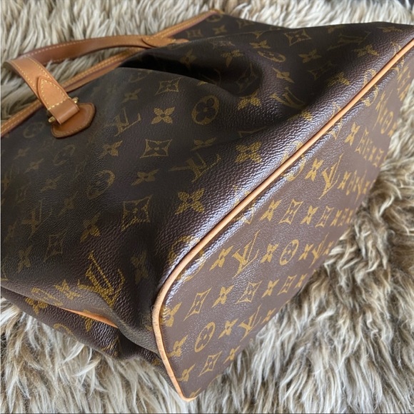 Louis Vuitton Monogram Polermo PM - Picture 8 of 15